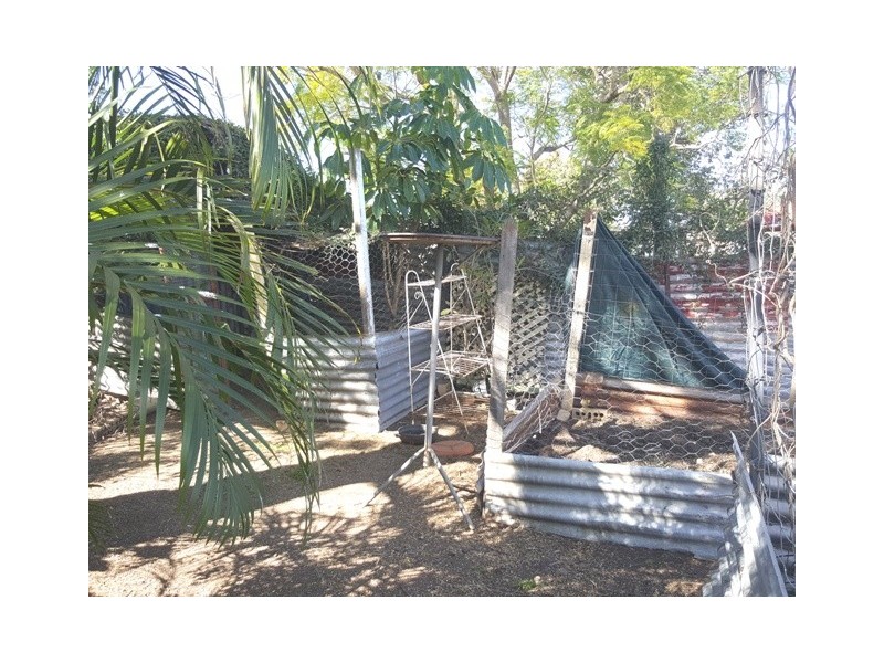 81 East Street Extended, Mount Morgan QLD 4714