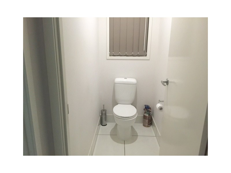 8 Florida Crescent, Parkhurst QLD 4702