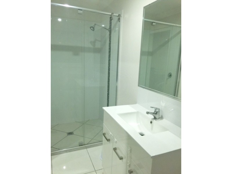 8 Florida Crescent, Parkhurst QLD 4702