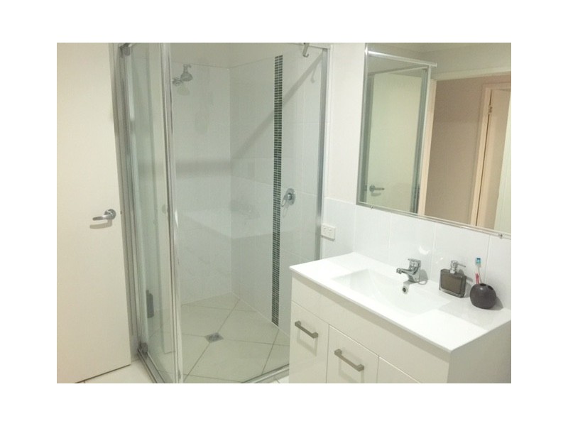 8 Florida Crescent, Parkhurst QLD 4702