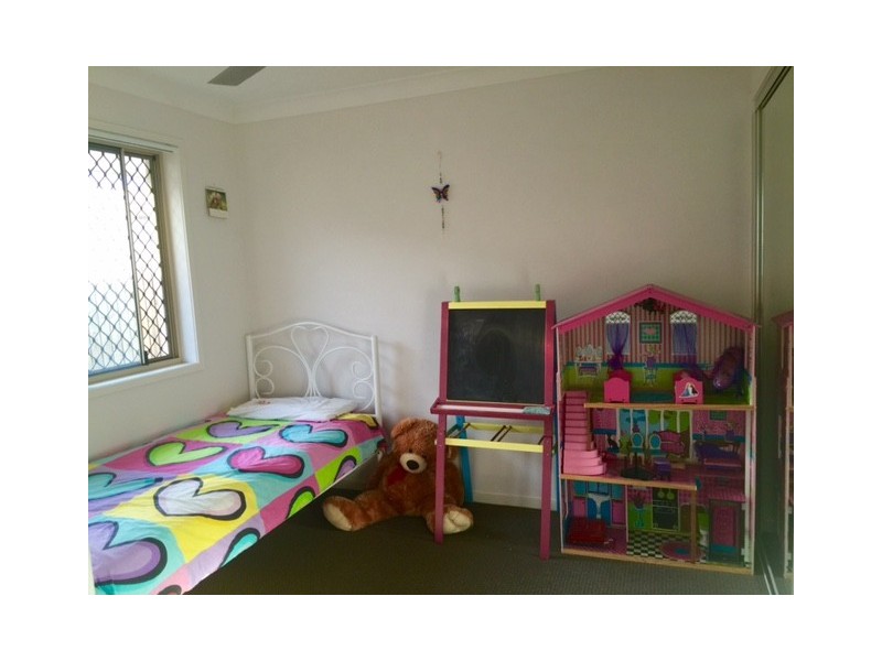 8 Florida Crescent, Parkhurst QLD 4702