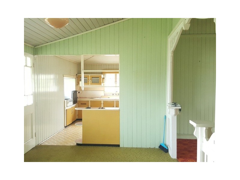 95 Lakes Creek Road, Berserker QLD 4701