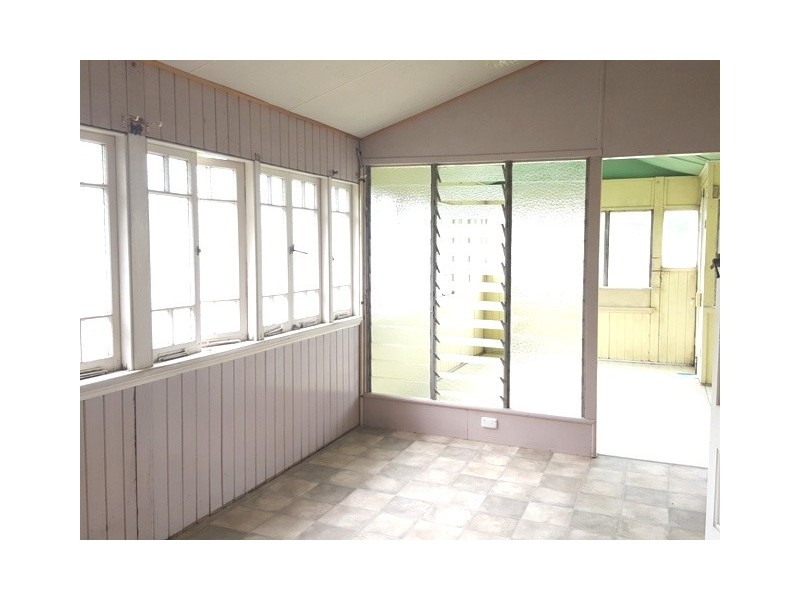 95 Lakes Creek Road, Berserker QLD 4701