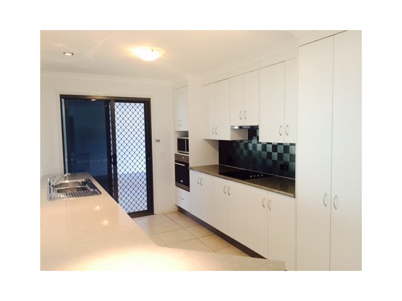 4 Victoria Street, West Rockhampton QLD 4700