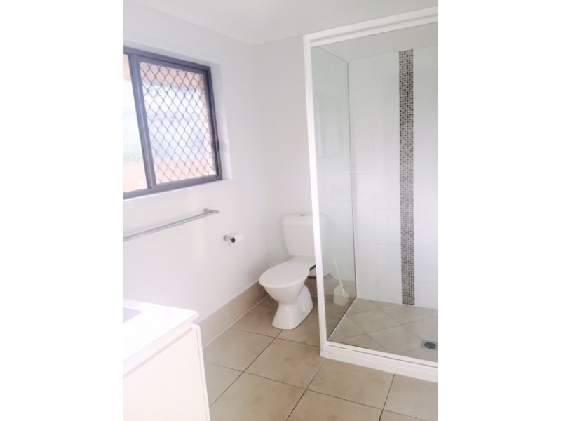 4 Victoria Street, West Rockhampton QLD 4700