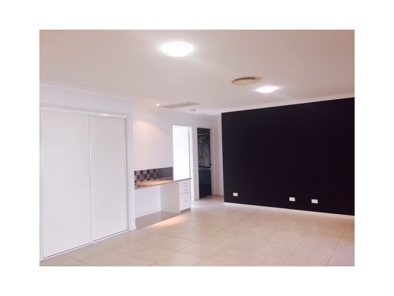 4 Victoria Street, West Rockhampton QLD 4700