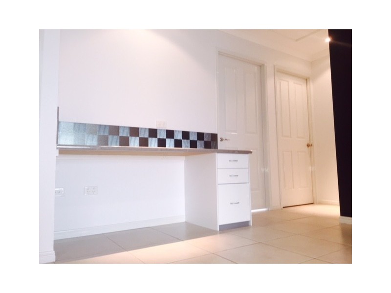 4 Victoria Street, West Rockhampton QLD 4700