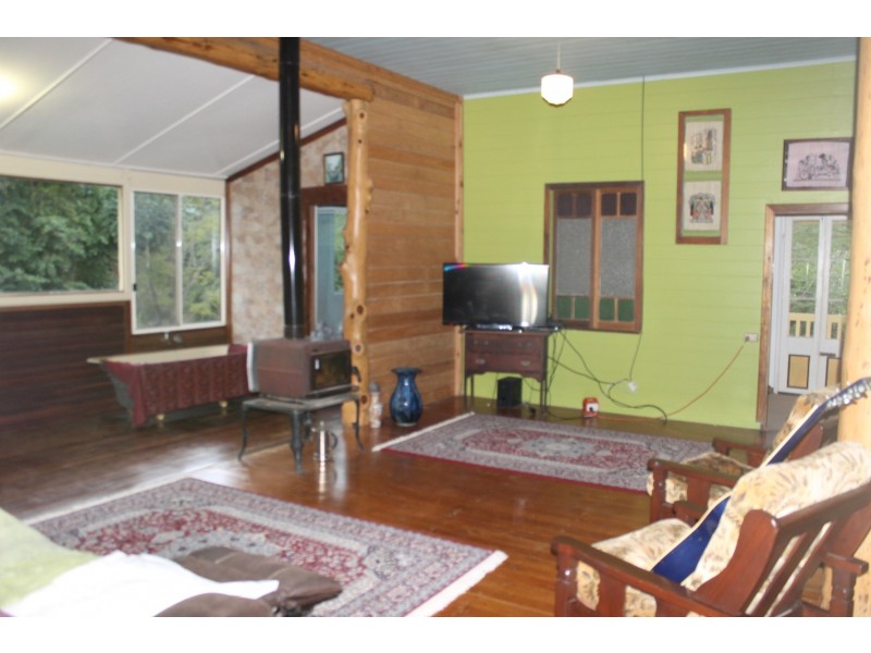 328 Sleipner Road, Mount Chalmers QLD 4702