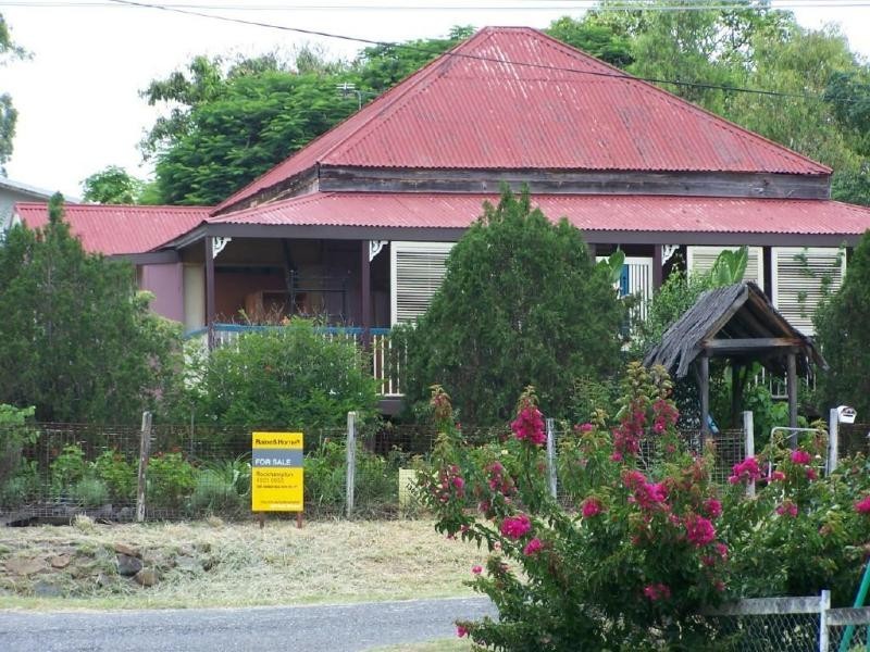 1 Scott Street, Mount Morgan QLD 4714