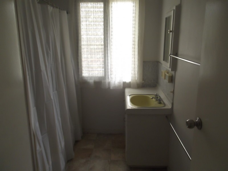 73 Charles Street, Berserker QLD 4701