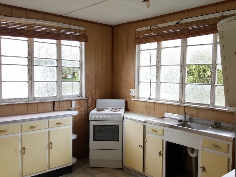 64 Hall Street, Mount Morgan QLD 4714