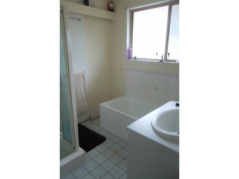 17 Labanka Cres, Gracemere QLD 4702