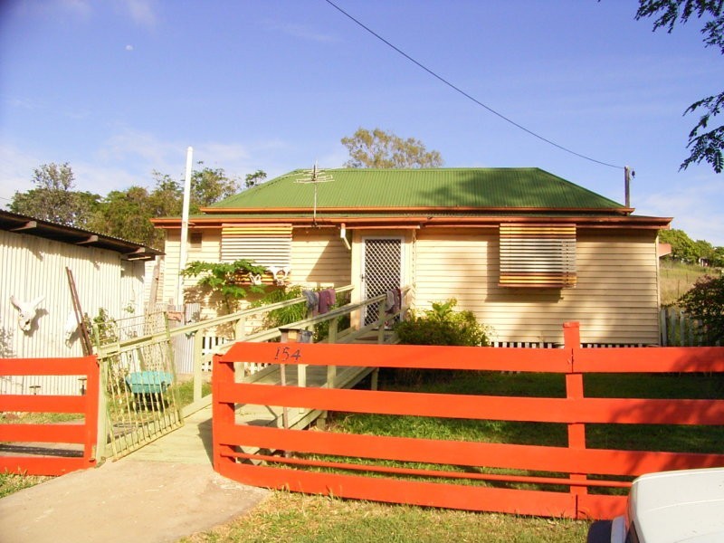 154 East Street South, Mount Morgan QLD 4714