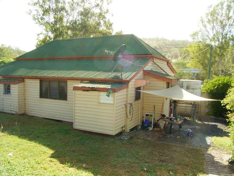 154 East Street South, Mount Morgan QLD 4714
