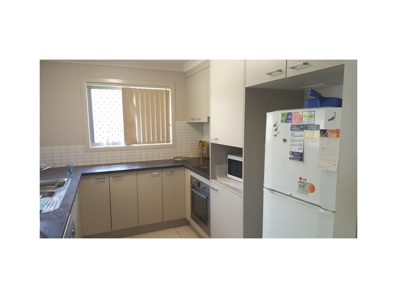 6/249 Mason Street, Koongal QLD 4701