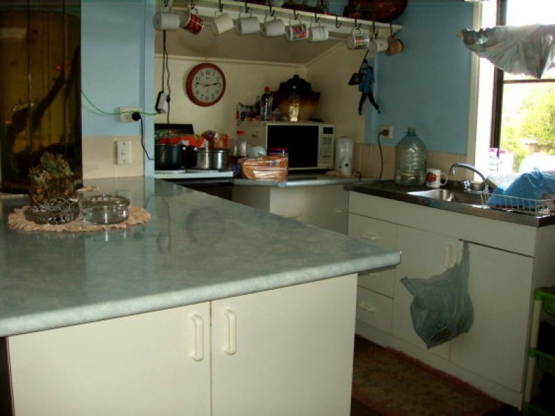 19 East Street, Mount Morgan QLD 4714