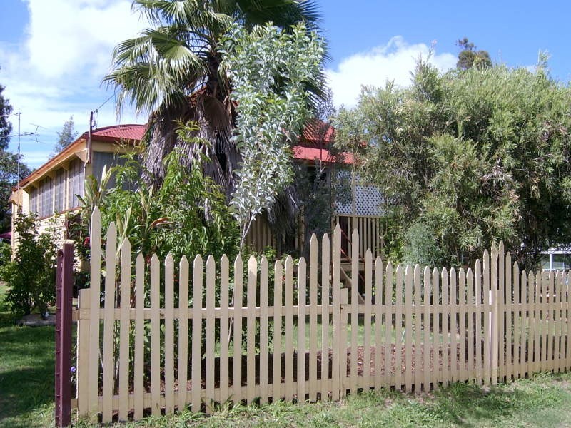 54 Hall street, Mount Morgan QLD 4714