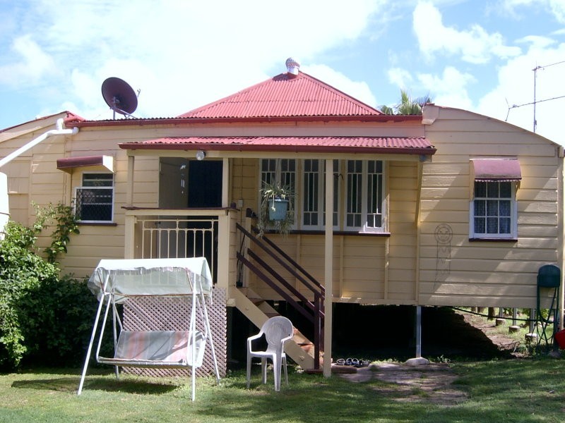 54 Hall street, Mount Morgan QLD 4714