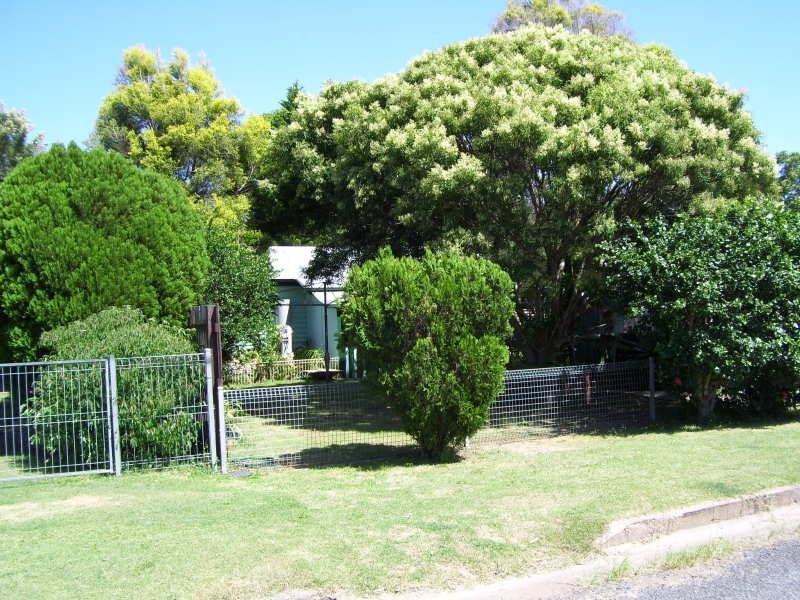 14 Glen Gordan street, Mount Morgan QLD 4714