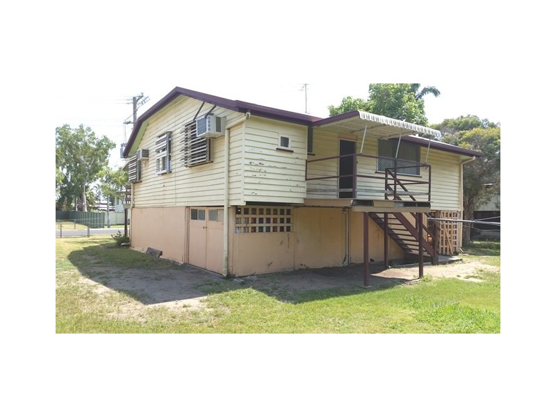 10 Hogan Street, Park Avenue QLD 4701