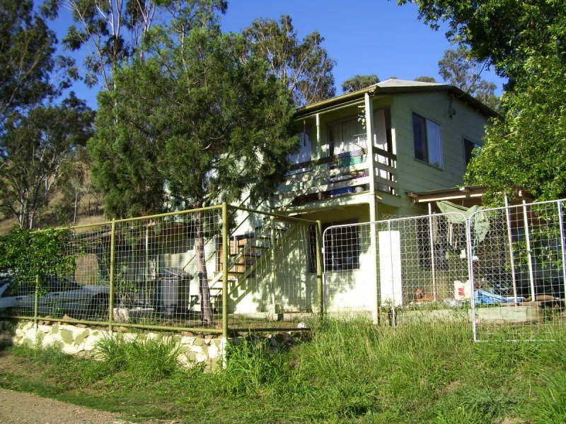 3 Cork Lane, Mount Morgan QLD 4714