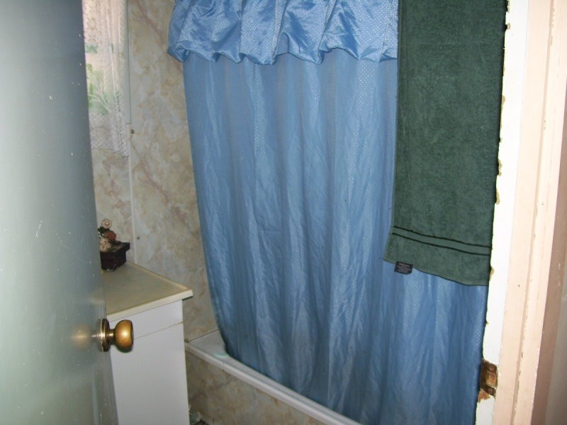 3 Cork Lane, Mount Morgan QLD 4714