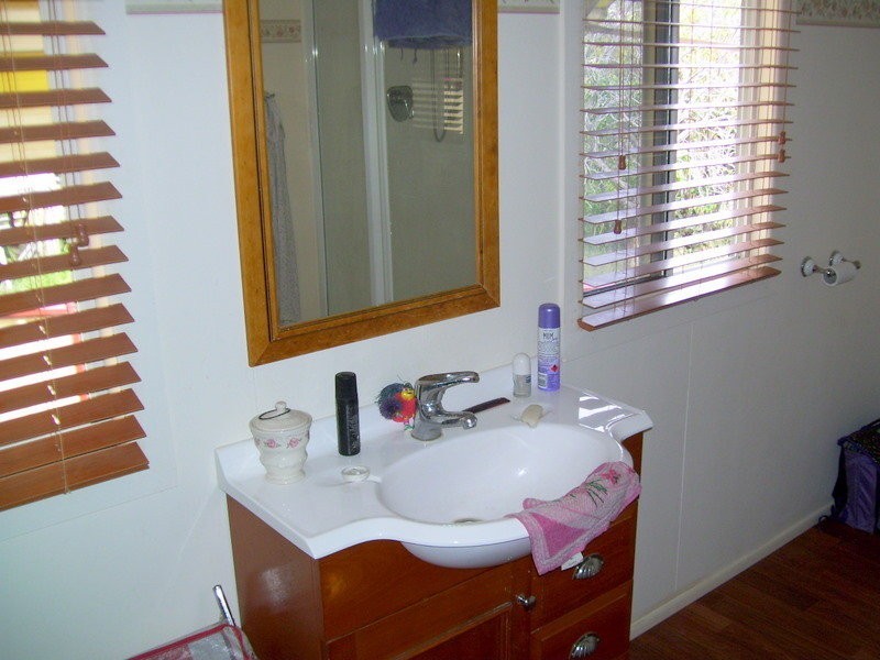 61 Dee Street, Mount Morgan QLD 4714