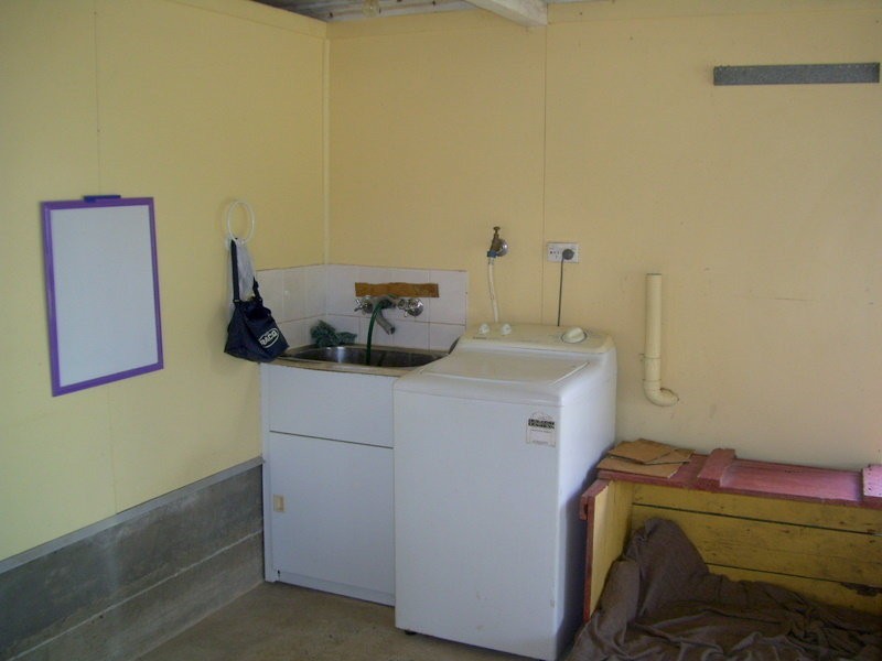 61 Dee Street, Mount Morgan QLD 4714