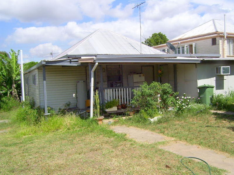 83 James Street, Mount Morgan QLD 4714