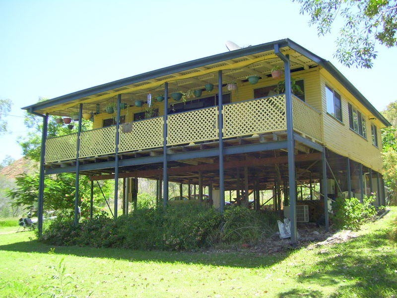 102 Gordon Lane, Mount Morgan QLD 4714