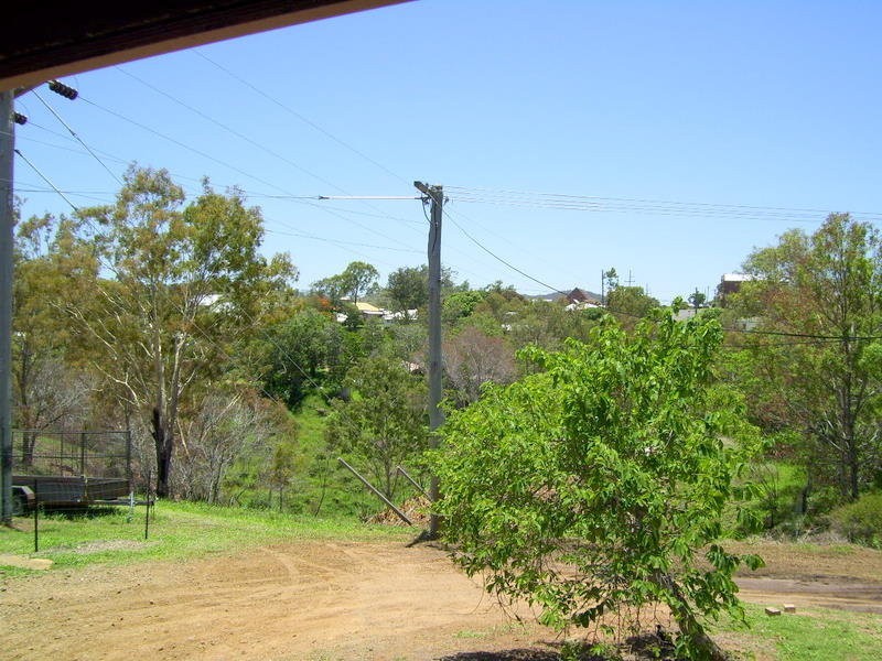 5 Lyons Street, Mount Morgan QLD 4714