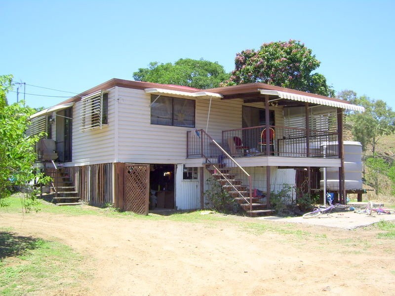 5 Lyons Street, Mount Morgan QLD 4714