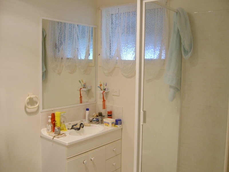 9 Hempseed Rd, Mount Morgan QLD 4714