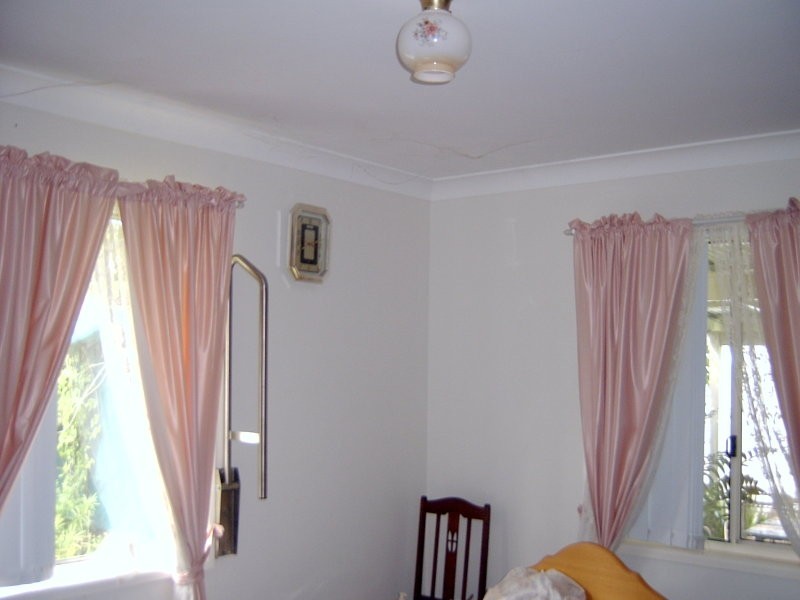 9 Hempseed Rd, Mount Morgan QLD 4714