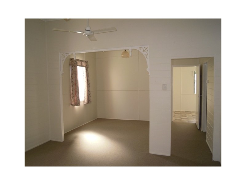 246 Dean Street, Berserker QLD 4701