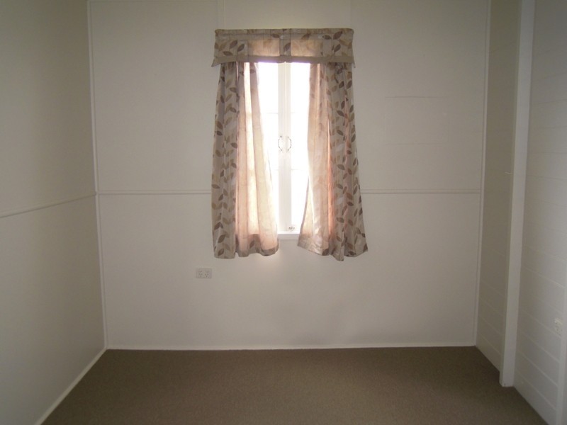 246 Dean Street, Berserker QLD 4701