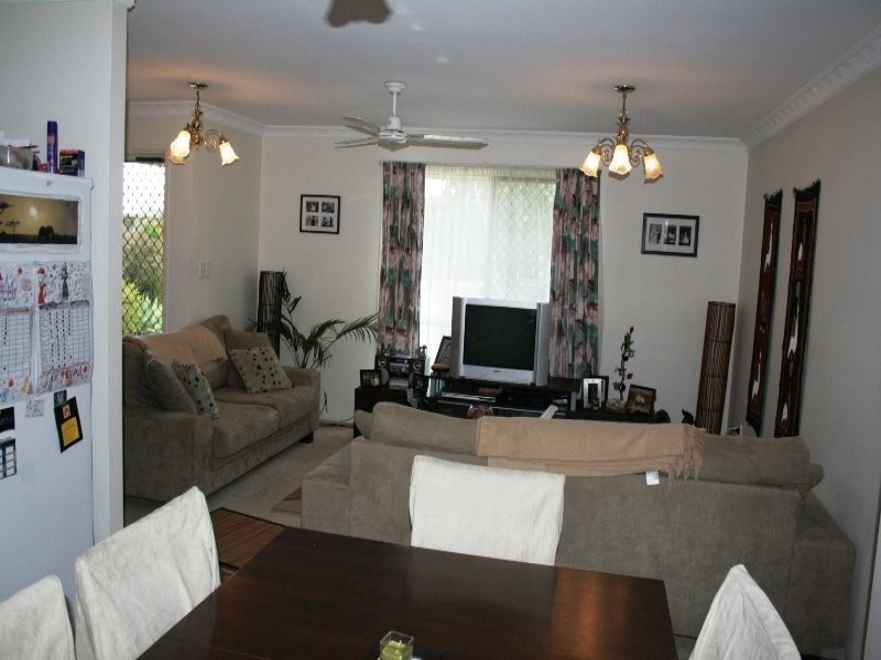 12 Banksia Place, Kawana QLD 4701