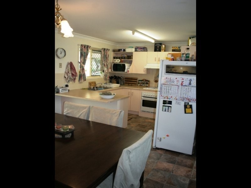 12 Banksia Place, Kawana QLD 4701