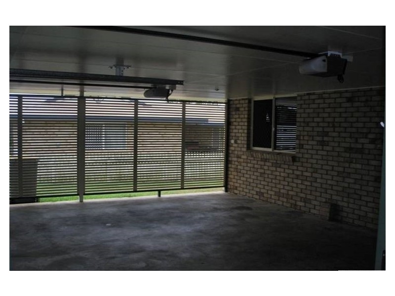 11 Lamb Ave, Gracemere QLD 4702