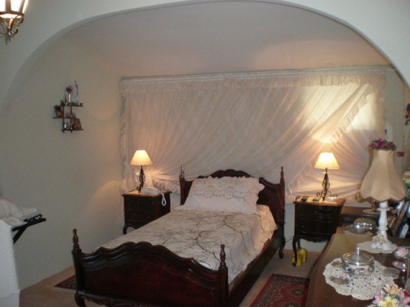 10 North Street, Mount Morgan QLD 4714