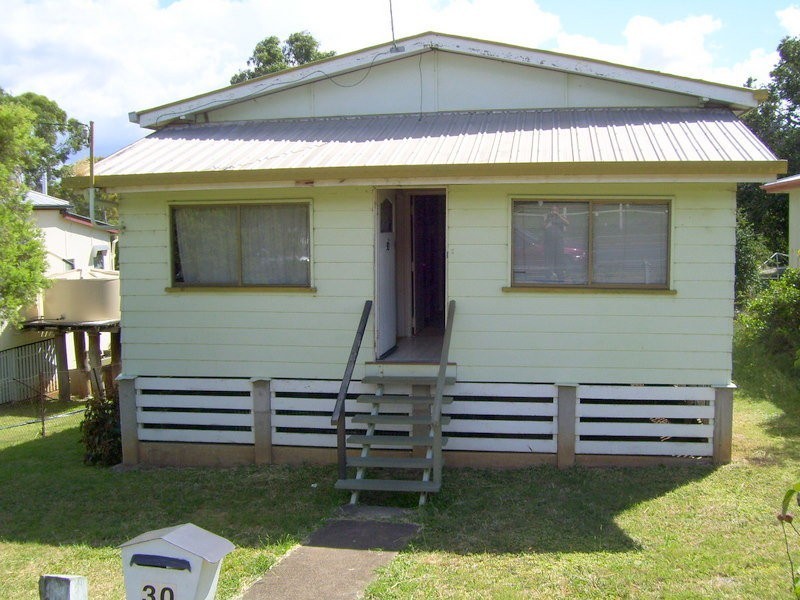 30 James Street, Mount Morgan QLD 4714