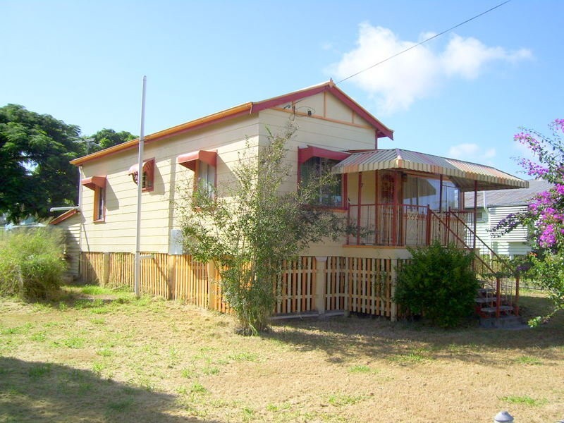 27 James Street, Mount Morgan QLD 4714