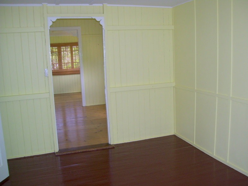 42 Gordon Street, Mount Morgan QLD 4714