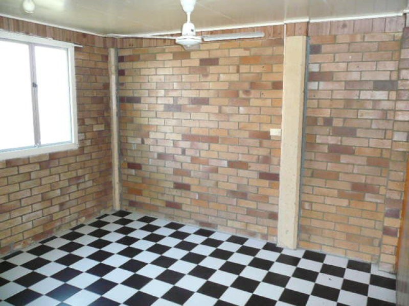 86 Harrow Street, West Rockhampton QLD 4700