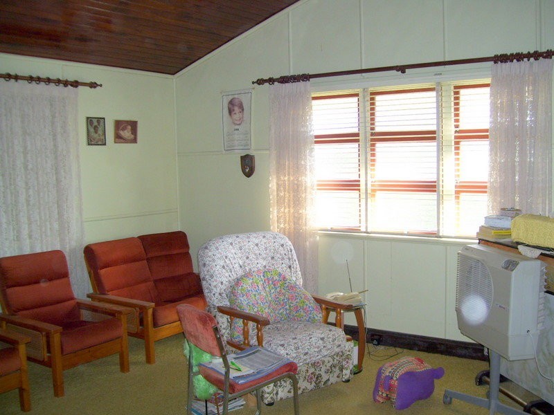 159 East Street, Mount Morgan QLD 4714