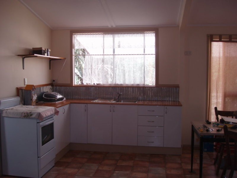 1 West Street, Mount Morgan QLD 4714