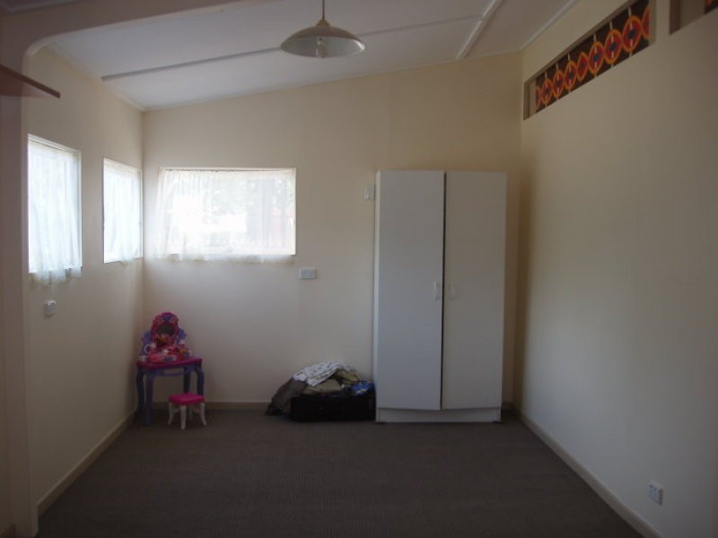 1 West Street, Mount Morgan QLD 4714