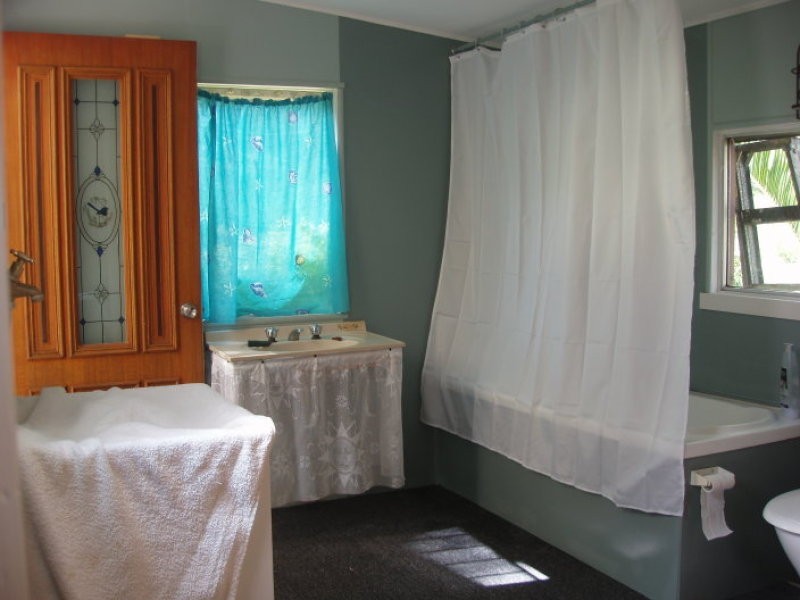 1 West Street, Mount Morgan QLD 4714