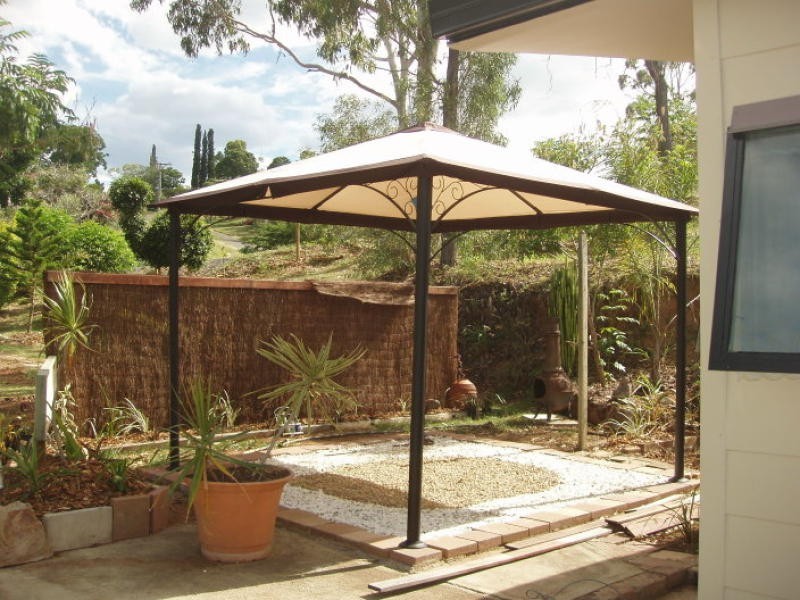 1 West Street, Mount Morgan QLD 4714