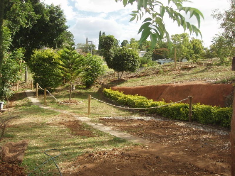 1 West Street, Mount Morgan QLD 4714